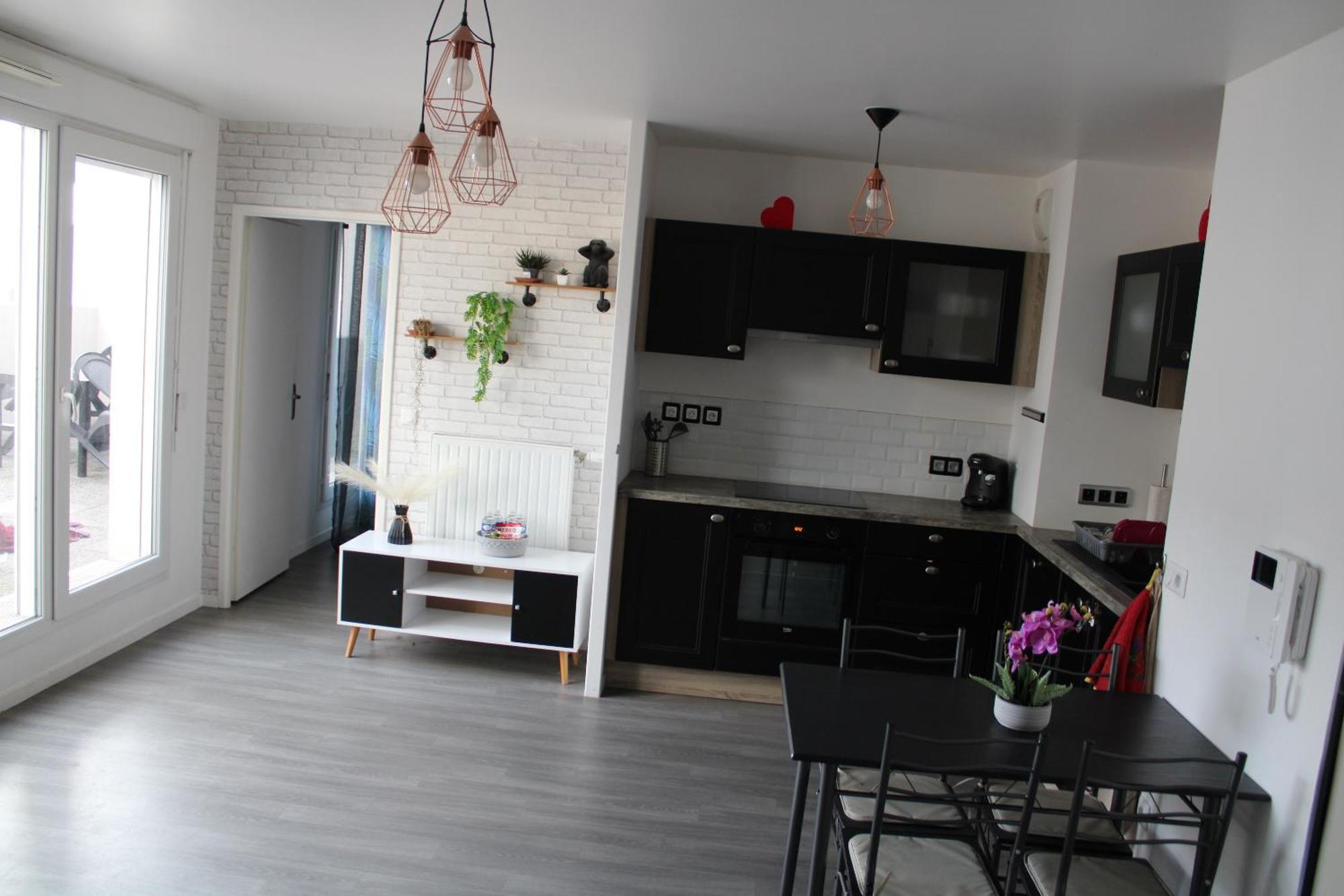 Appartement 3 Pieces + Terrasse Dernier Etage Proche Centre à Meaux Extérieur photo