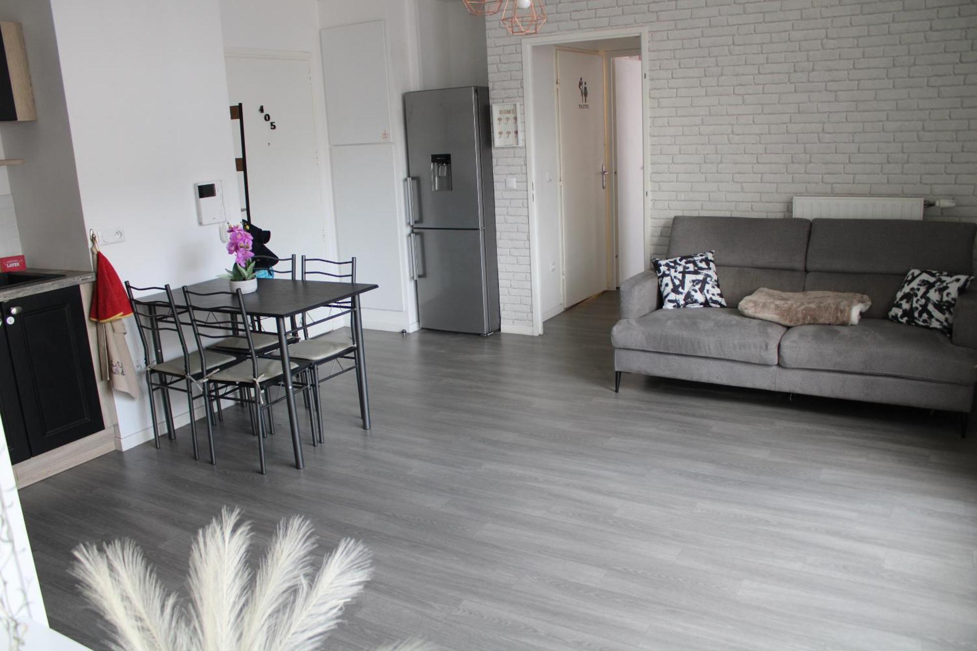 Appartement 3 Pieces + Terrasse Dernier Etage Proche Centre à Meaux Extérieur photo